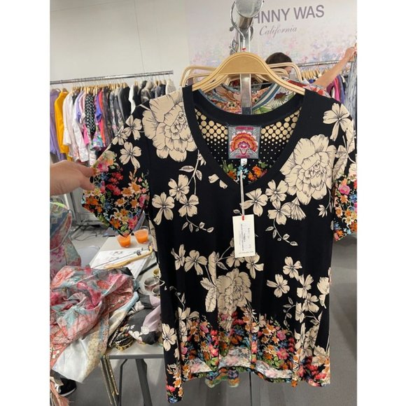 Johnny Was Redland Favorite Short Sleeve V Neck Swing Tee Special Shirt Black NW - Picture 11 of 15